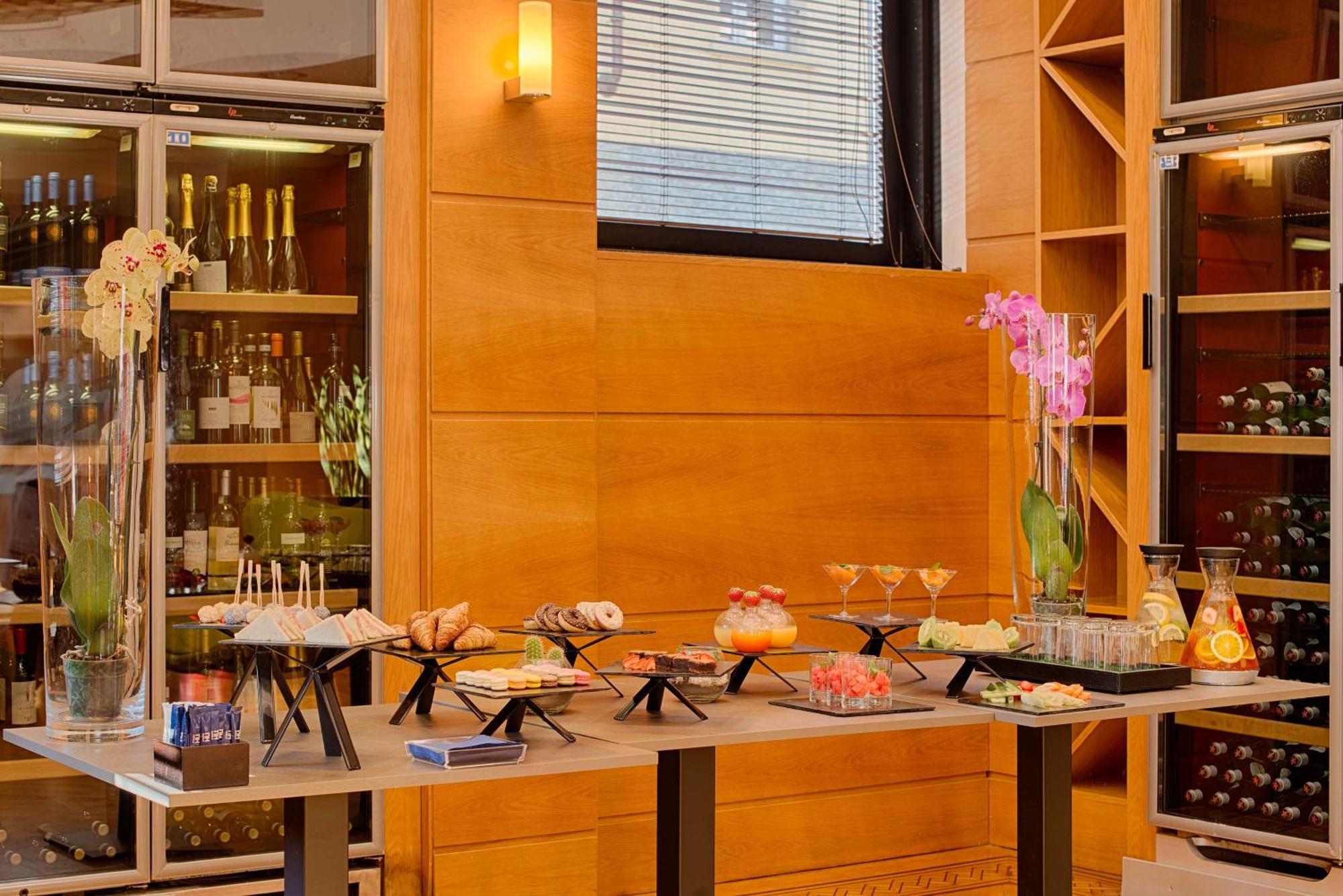 Hotel NH Milano Machiavelli Esterno foto