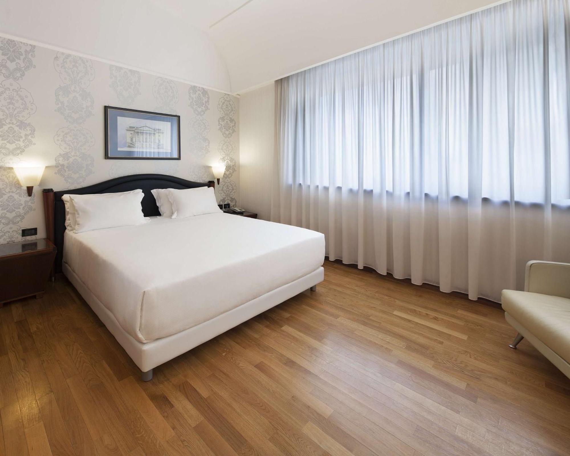 Hotel NH Milano Machiavelli Esterno foto