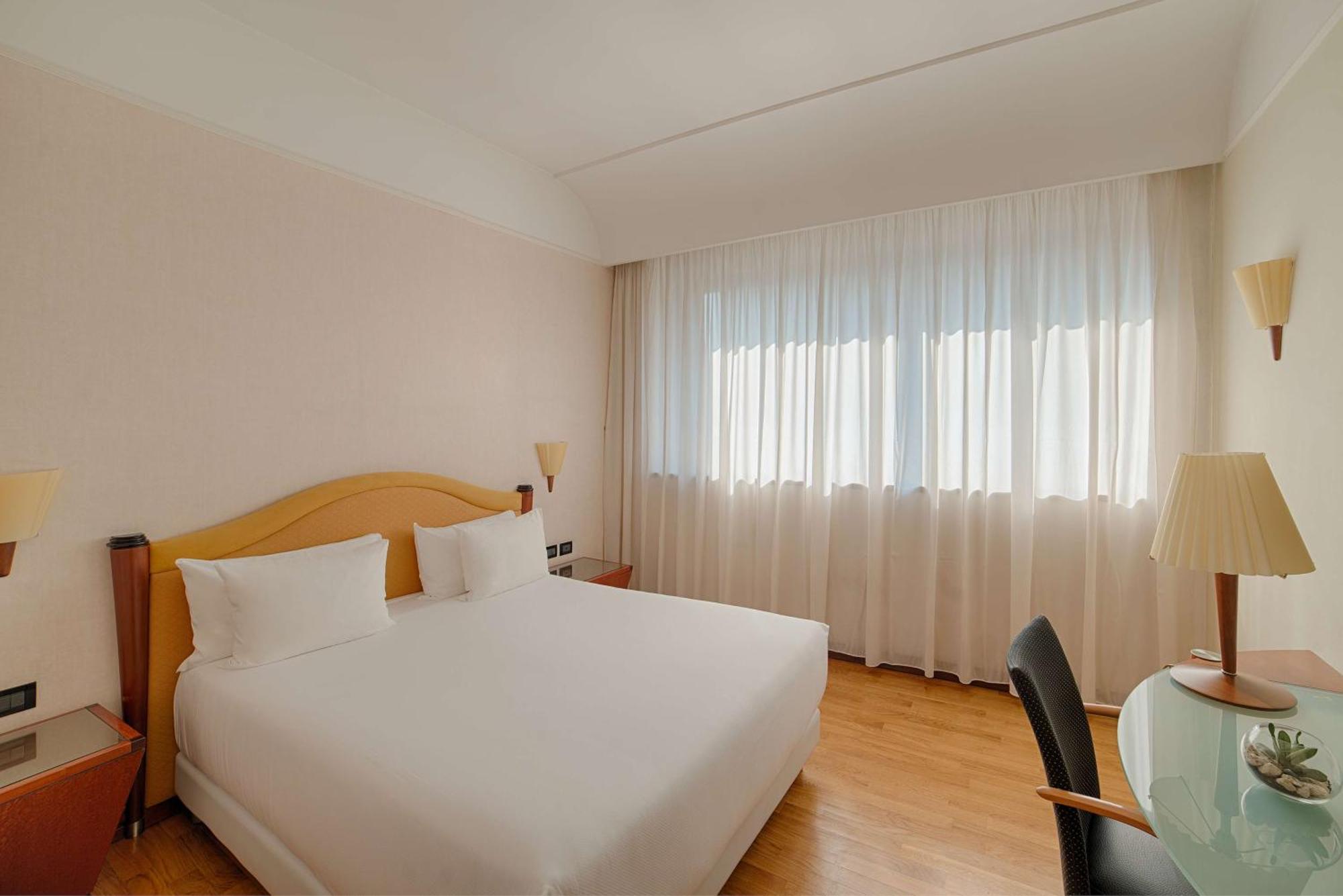 Hotel NH Milano Machiavelli Esterno foto