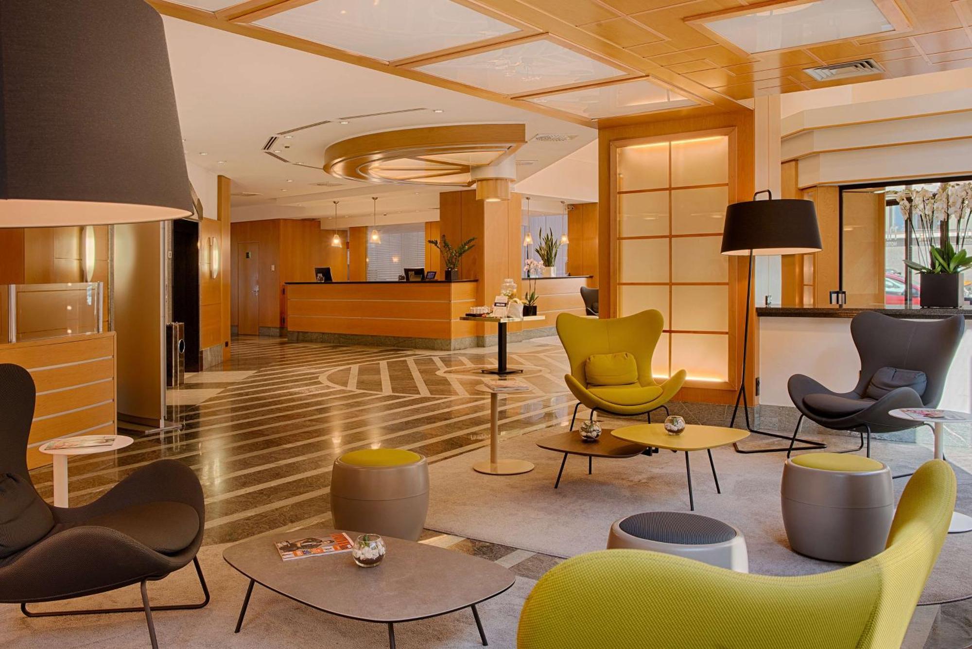 Hotel NH Milano Machiavelli Esterno foto