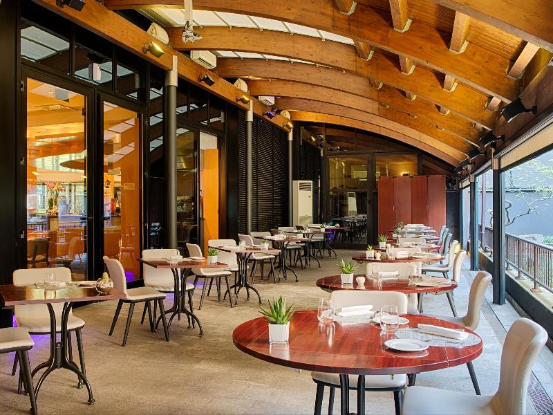 Hotel NH Milano Machiavelli Esterno foto